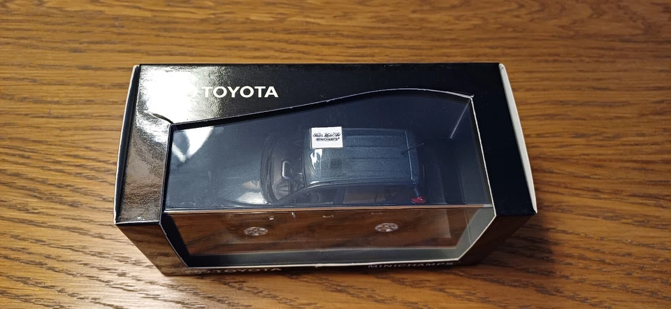 Toyota  RAV4 2006  1/43 minichamps 1/43 - miniature grise anthracite - rare - Photo 2/4