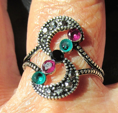Vintage Sterling Silver Marcasite & Garnet 2 Crescent Moons Ring Sz 10