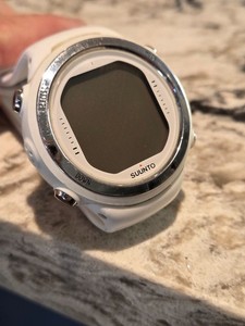 Suunto D4i Novo Dive computer - For Parts Only