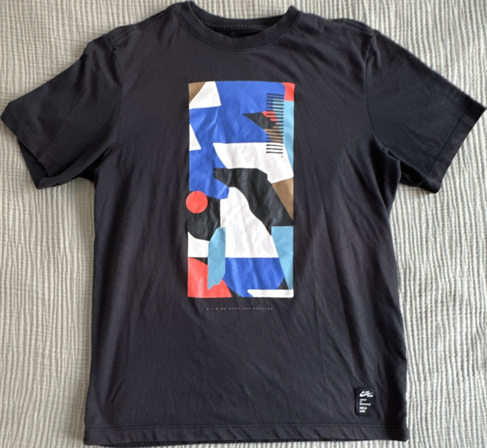 Nike AIR Dri-FIT Men's Hola Lou Graphic Tee M