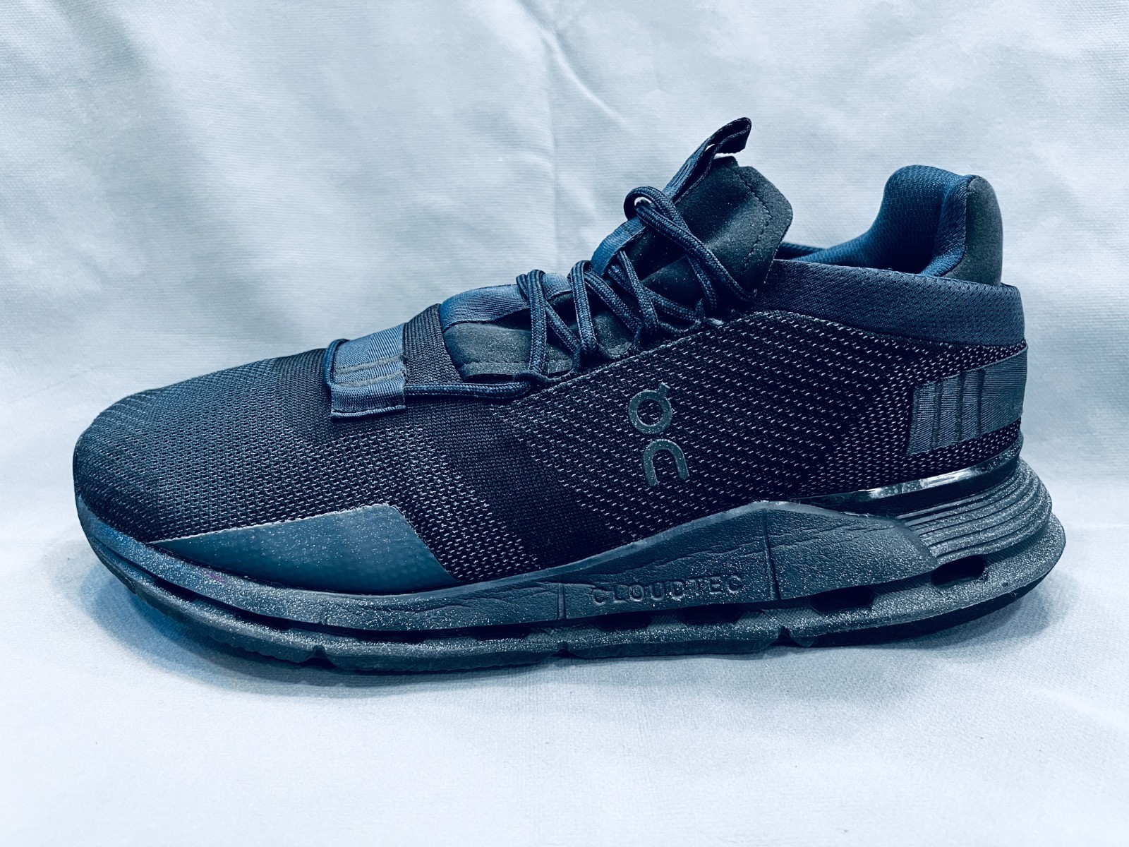 Men 10.5, ON Cloud Cloudnova Black Eclipse Triple… - image 3