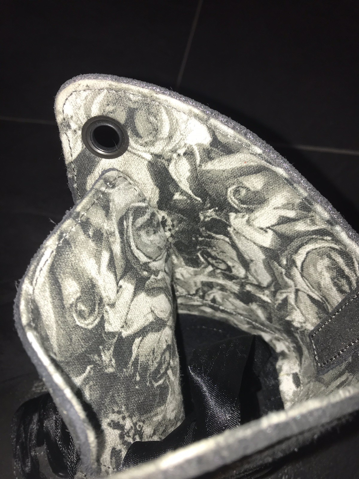 RARE PEWTER SUEDE DOC MARTENS - SIZE 3 3 3 - EX CONDITION 5c0c06 RARE PEWTER SUEDE DOC MARTENS - SIZE 3 3 3 - EX CONDITION 5c0c06