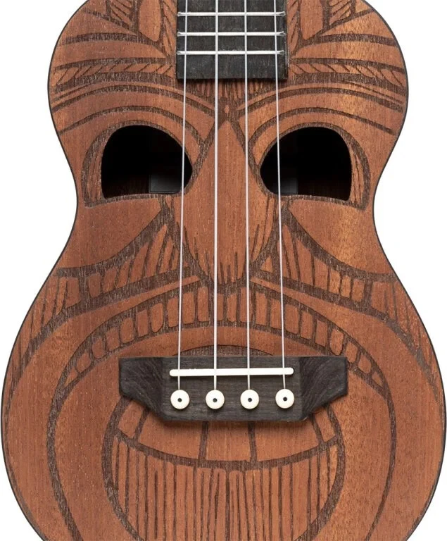 Ukulele concerto série Tiki com tampo sapele, acabamento Maio, com gi de náilon preto... - Imagem 4 de 4