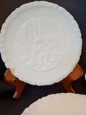 Vintage Complete Set of 4 Fenton White Milk Glass Bicentennial Plates 1776-1976