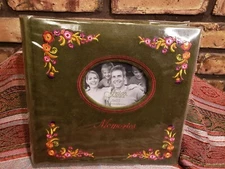 FETCO FAUX SUEDE 4"x 6" GREEN PHOTO ALBUM, HOLDS 200 4" X 6" PHOTOS