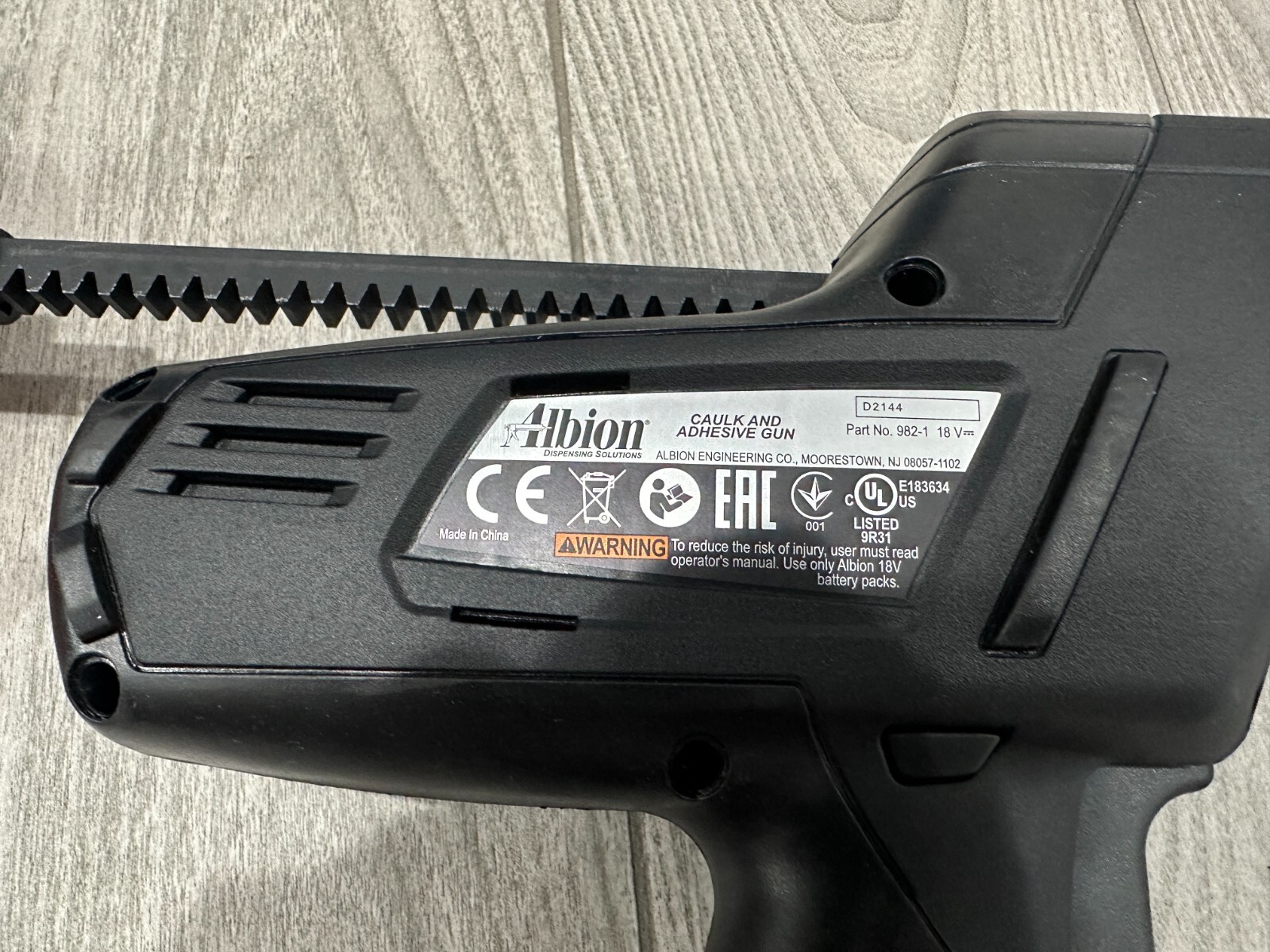 NEW Albion Milwaukee M18 Caulk Gun w/ 10z Aluminum Barrel Sausage 2641