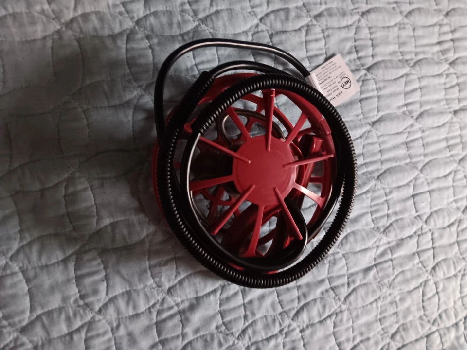 Calentador de cubo para caballos nunca usado nuevo solo abierto para comprobar todo allí Foto 4 de 4