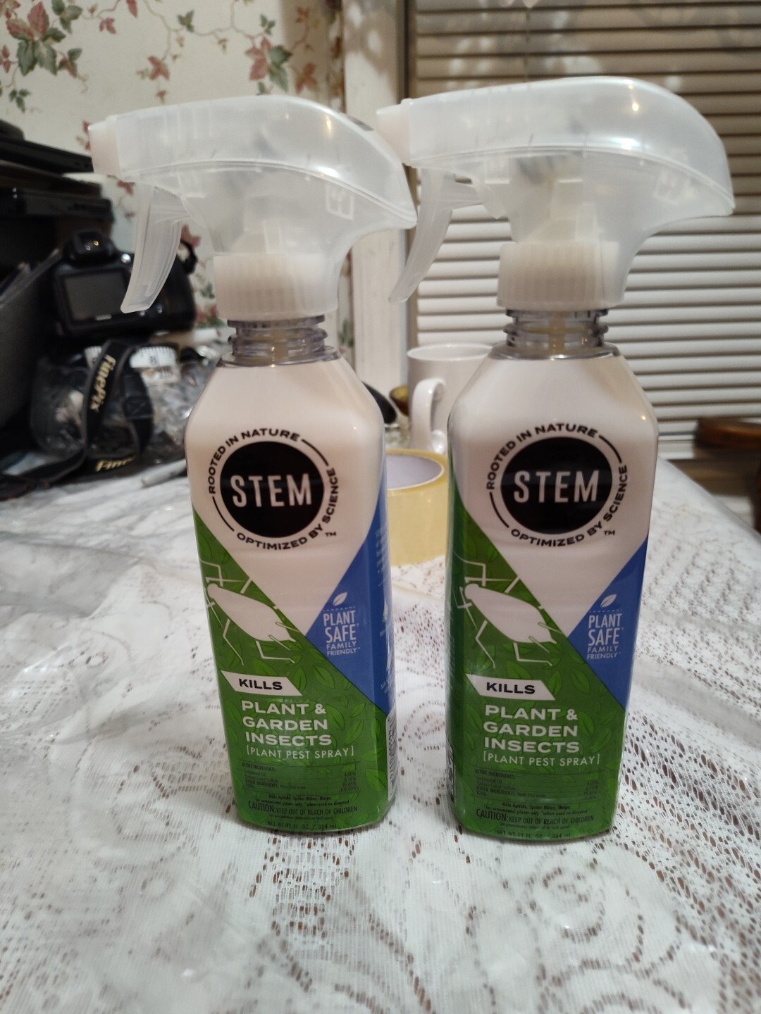 2 Stem Plant Pest Spray Water-Based Botanical Insecticide for Indoor/Outdoor Use