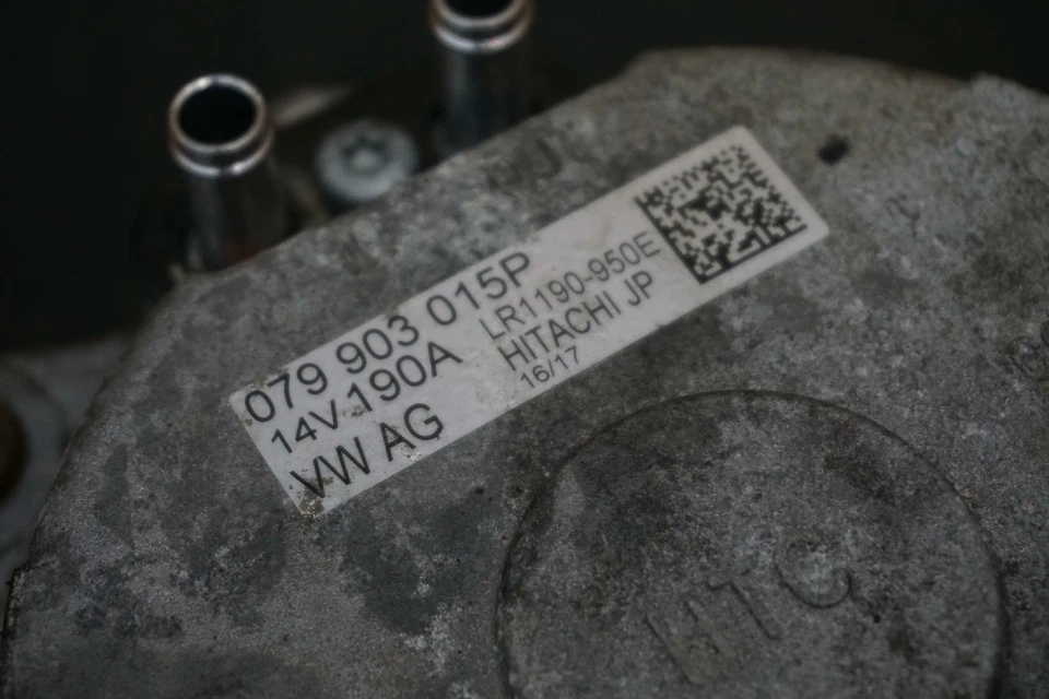 Conjunto de alternador de motor OEM 079903015P Audi S6 S7 S8 2013-18 Foto 2 de 4