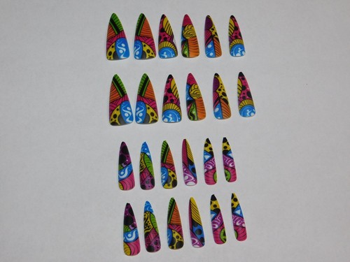 24 Piece Medium False Nail ~ Abstract Colors & Dots ~ Cute Press on Nails - Picture 2 of 7