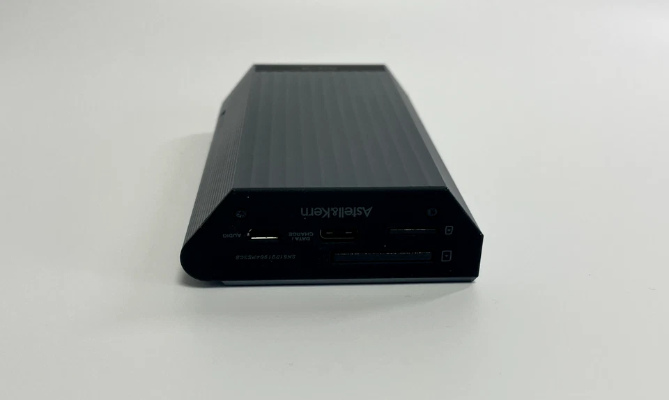 Astell & Kern KANN Portable Digital Audio Player Silver - Image 4 of 4