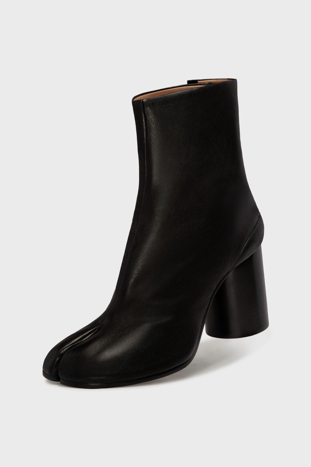 $1,490 Maison Margiela Tabi ankle boots Sz 39
