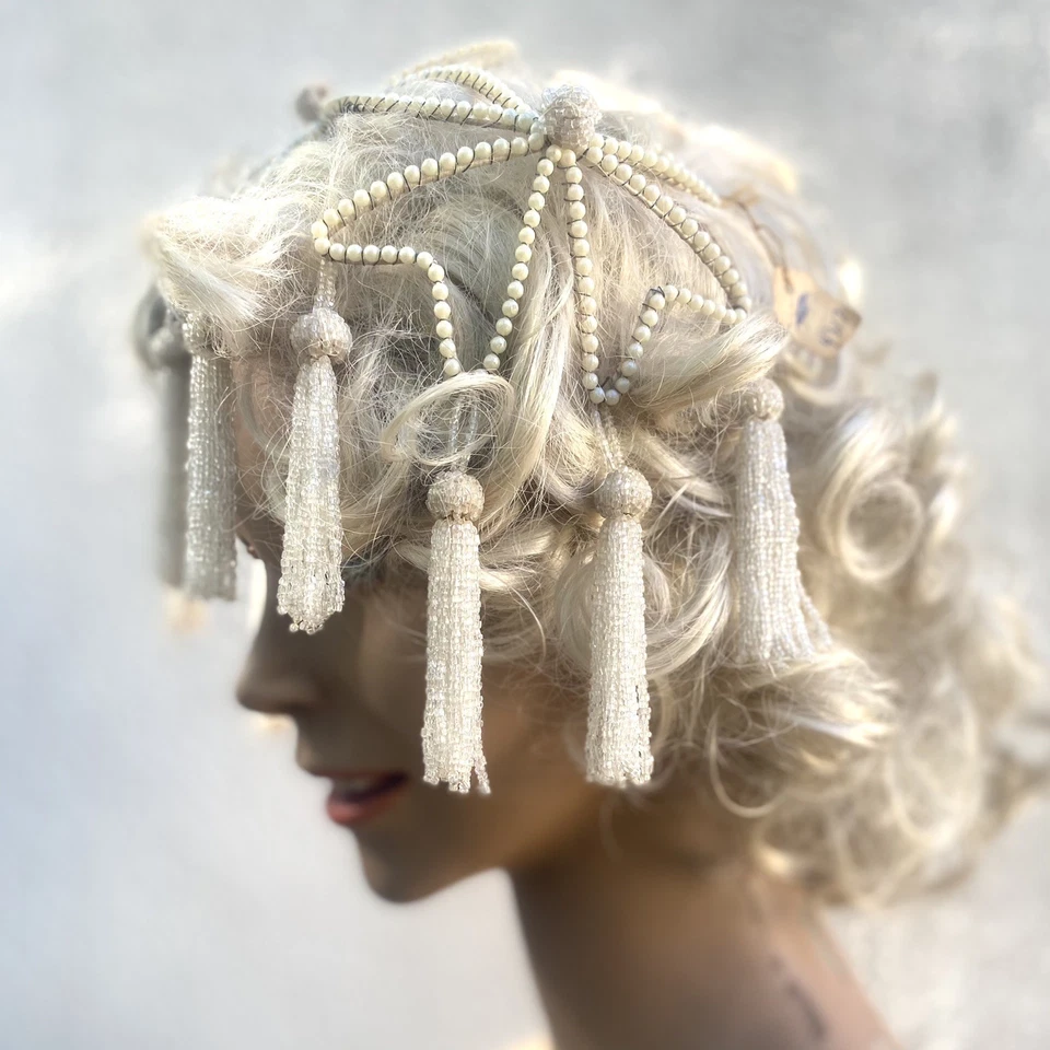 Tocado aleta pieza de sujetador de alambre borla cuentas de vidrio y perlas de imitación de la década de 1920 Foto 4 de 4