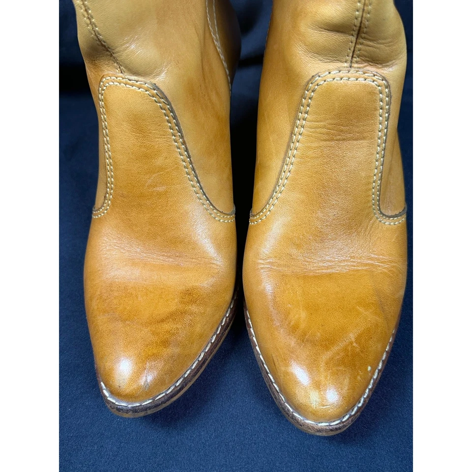 Par de botas occidentales de cuero 7B vintage “The Wild Pair” para dama hechas en Brasil Foto 4 de 4