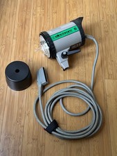 Elinchrom S Flashhead w/ 8  reflector and Grid. Tested and is in great condition