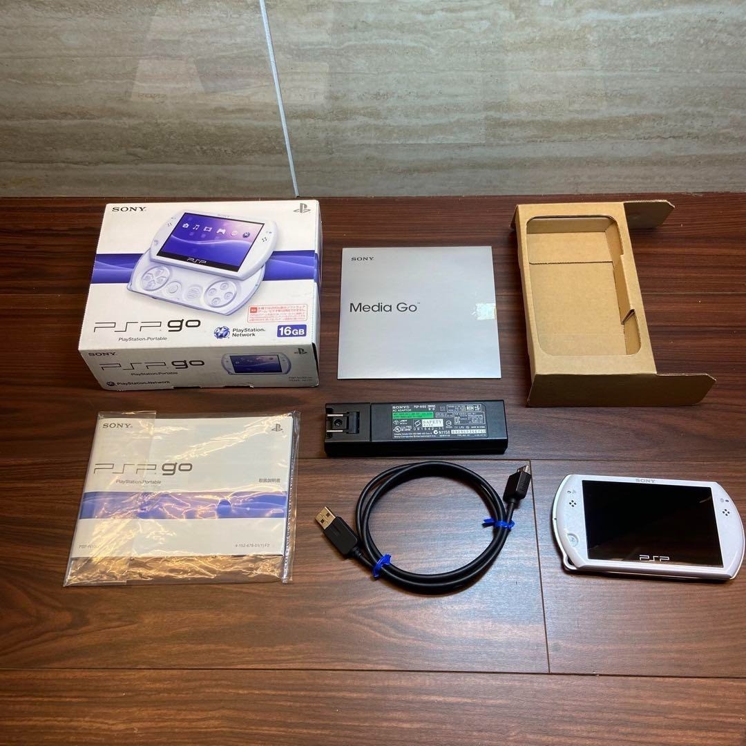 家庭用ゲーム機本体 SONY - PSP go 16GB/pw Sony Playstation Portable PSP GO Pearl White PSP-N1000PW BOX