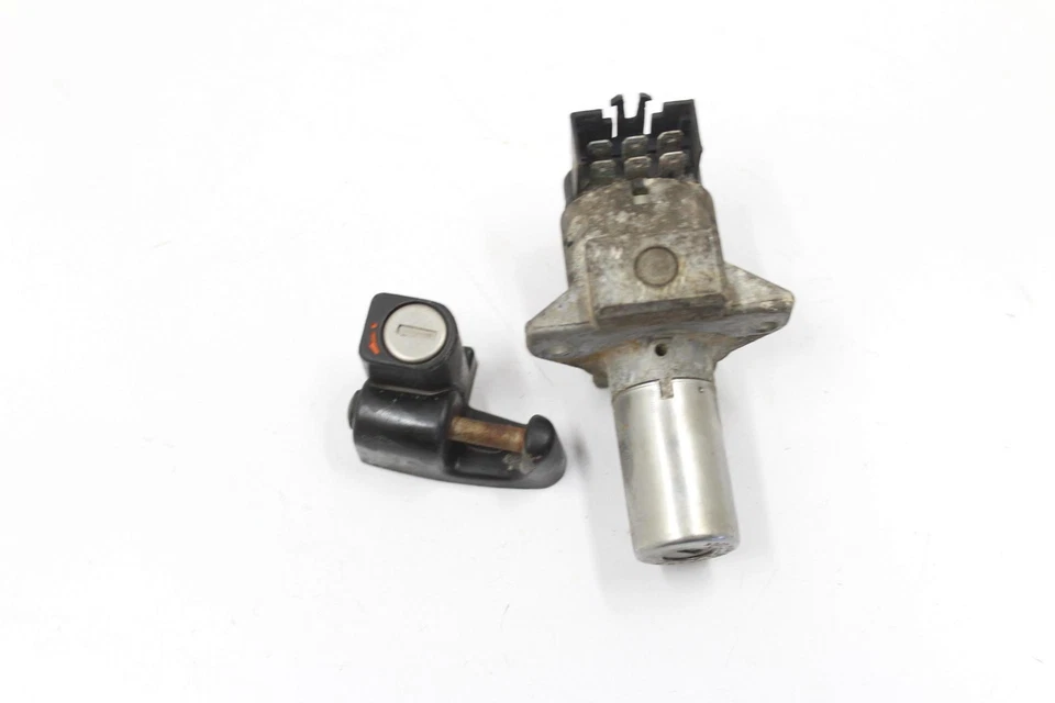 HONDA CBX CX500C GOLDWING 1000 1100 OEM CERRADURA DE ENCENDIDO CON LLAVE 35100-431-047 Foto 2 de 4