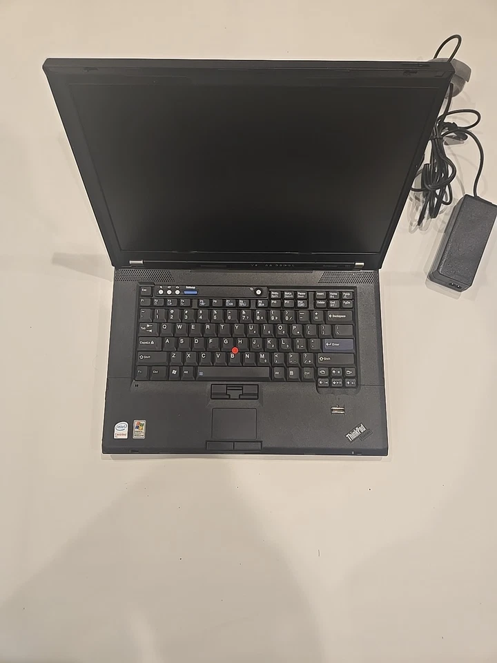 Portátil Lenovo ThinkPad T61 15" 2,0 GHz 1 GB Windows XP Foto 3 de 4