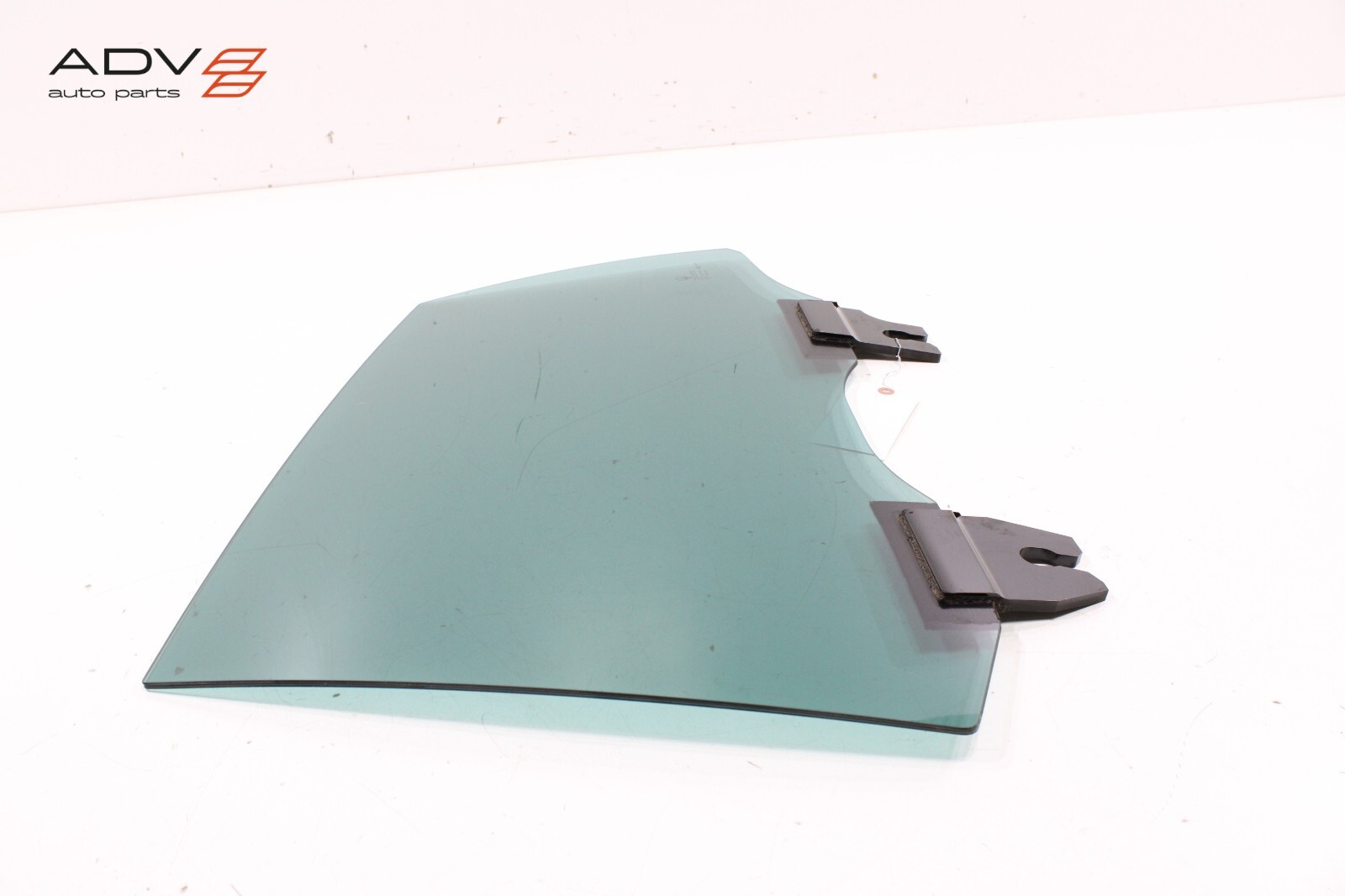 2017 - 2020 MASERATI LEVANTE REAR LEFT DRIVER SIDE DOOR WINDOW GLASS OEM
