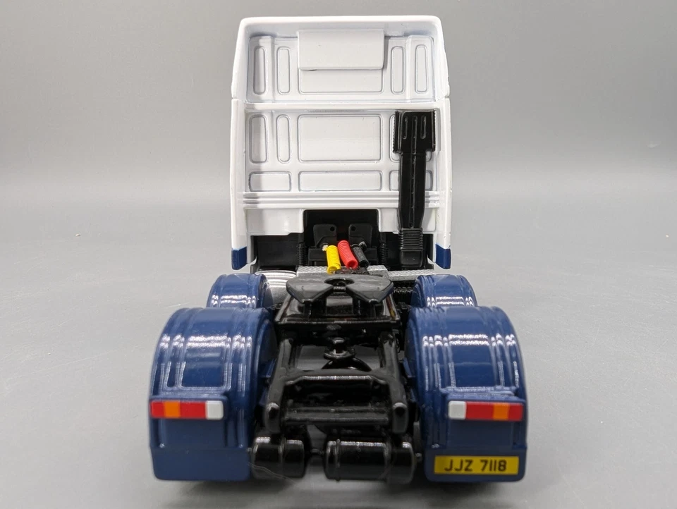 Modellautos 1:50 Corgi CC13238 DAF XF Super Space CAB LKW Tinnelly Transport OVP - Bild 3 von 4