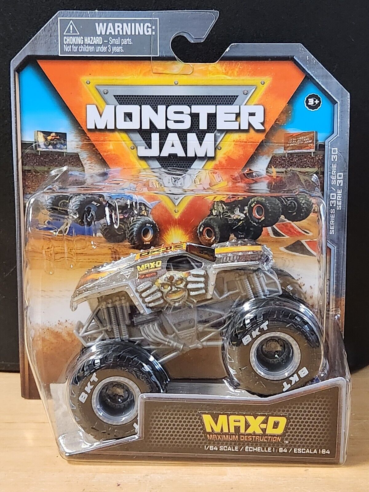 Monster Jam 2023 Spin Master 1:64 Diecast Truck Series 30 Legacy Trucks  Earth Shaker