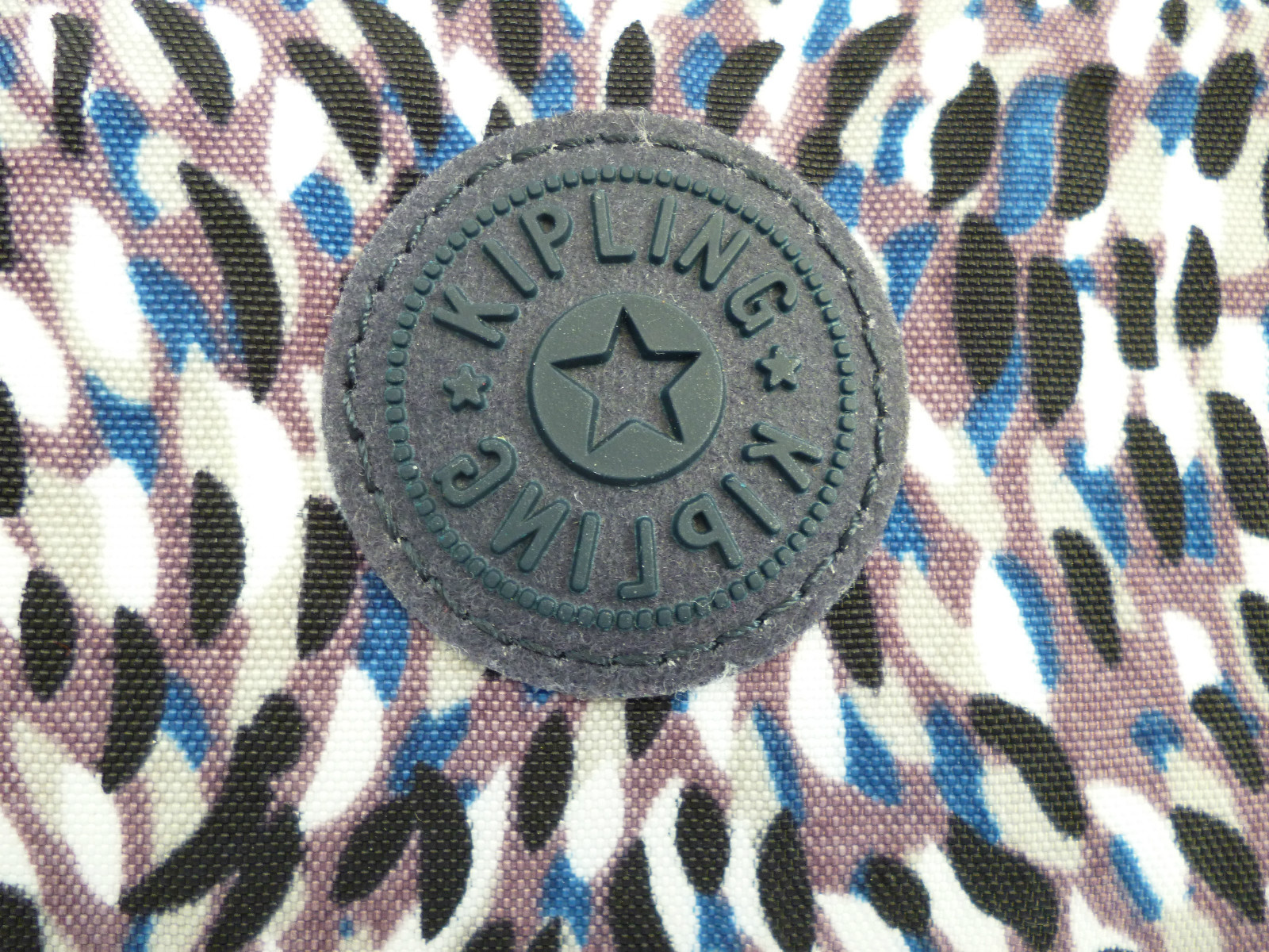 KIPLING SMALL PATTERNED CROSS BODY OR SHOULDER BAG - image 4