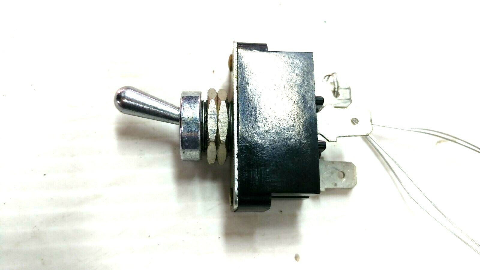 ROLLS ROYCE SILVER SHADOW CORNICHE CENTER CONSOLE REAR DEFROSTER SWITCH UD15249