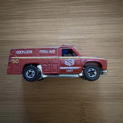 Hot Wheels 1974 Blackwall  Rescue Emergency Unit 50 First Aid Fire Truck