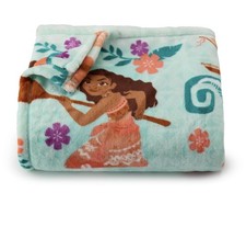 Disney Princess Oversized Moana Blanket Soft Plush 5ftx6ft NWT