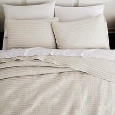 Beige Pick Stitch Twin Size Quilt Set, Striped Lightweight Soft Summer Spring