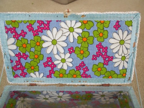 Vintage 1970's Sewing Basket w/Tray Floral Woven Top w/Handle - Picture 5 of 12