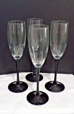 Vintage Domino Luminarc Flutes Wine Glasses 6 oz Black Stem to Clear Set of 4