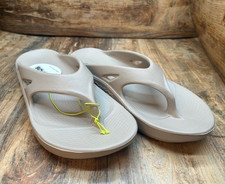Oofos Ooriginal Recovery Flip Flop Sandals Beige Nomad NWT - Size M6/W8