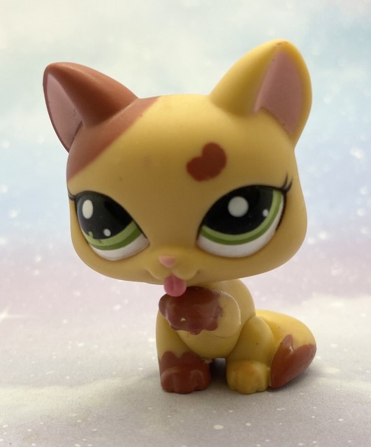 Littlest Pet Shop Authentic 2355 Cream Tan Burgundy Licking Cat Green