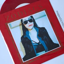 LIMITED 500 THE DUM DUM GIRLS DEE DEE ZODIACS 7" RED VINYL 2011 KRISTIN KONTROL