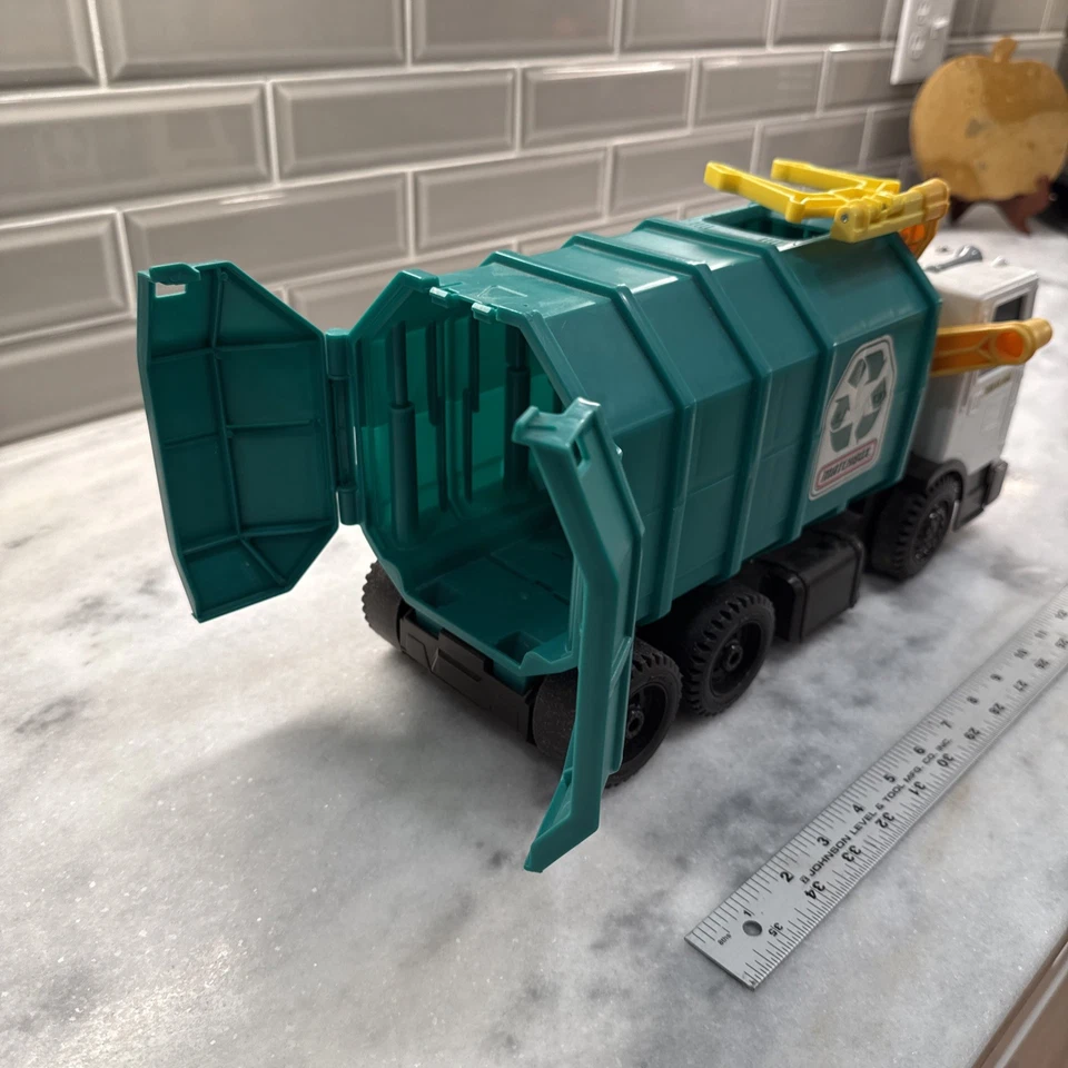 Used Matchbox Garbage Truck 15" Large Scale, Sound FX Matchbox TRUCK ONLY - Image 4 of 4
