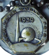 1939 New York World Fair - CIBA PHARMACEUTICAL PRODUCTS INC. - 26mm - EC 8161