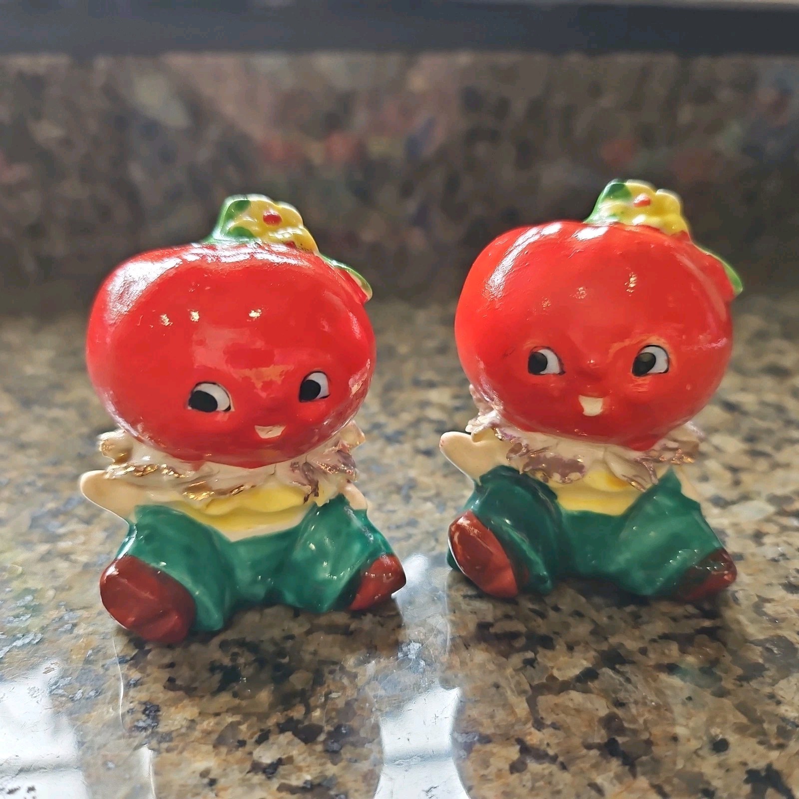 Vtg Anthropomorphic Tomato Boys Vegetable People Salt & Pepper Shaker Set