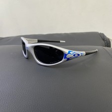 Vintage Y2K Oakley Straight Jacket 99 Muzm 95...