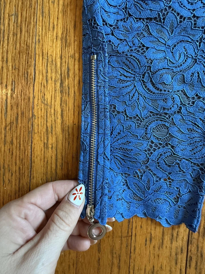 Pantalones Pinko Mujer 38 Azul Claro Encaje Ajustado Recortado Italia Dogo Pizzo Rebrode Cremallera Foto 2 de 4