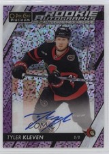 2023 O-Pee-Chee Platinum Rookie Violet Pixels 32/99 Tyler Kleven #R-TK Auto 00ag