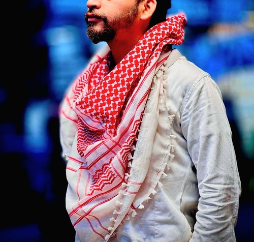 Shemagh Keffiyeh Original Red On White Hatta Arab Scarf Kufiya - Picture 1 of 5