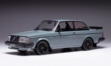 1984 VOLVO 240 Turbo Custom Grey au 1/18 de IXO 18CMC089