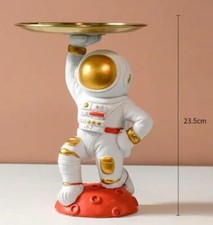 Astronaut Figurine Showpiece with Tray for Office Desk Table, Tabletop Statue10"