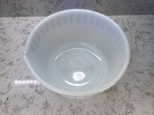 Milchglas Rühr-/Ausgießschüssel weiß mit schwarzem Weizen 9,25" x 5,25" - Bild 5 von 7
