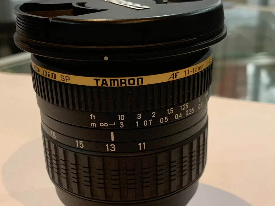 LENTE CON TAPAS TAMRON ASPHERICAL LD DI II SP AF 11-18MM 1:4.5-5.6 (SI) Foto 4 de 4