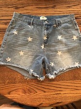 UMGEE Denim Distressed Raw Hem Jean Shorts Light Wash With White Stars Size 9