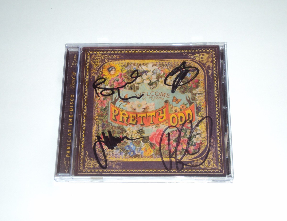 Panic at the disco サイン入り　CD Panic at the disco サイン入りCD