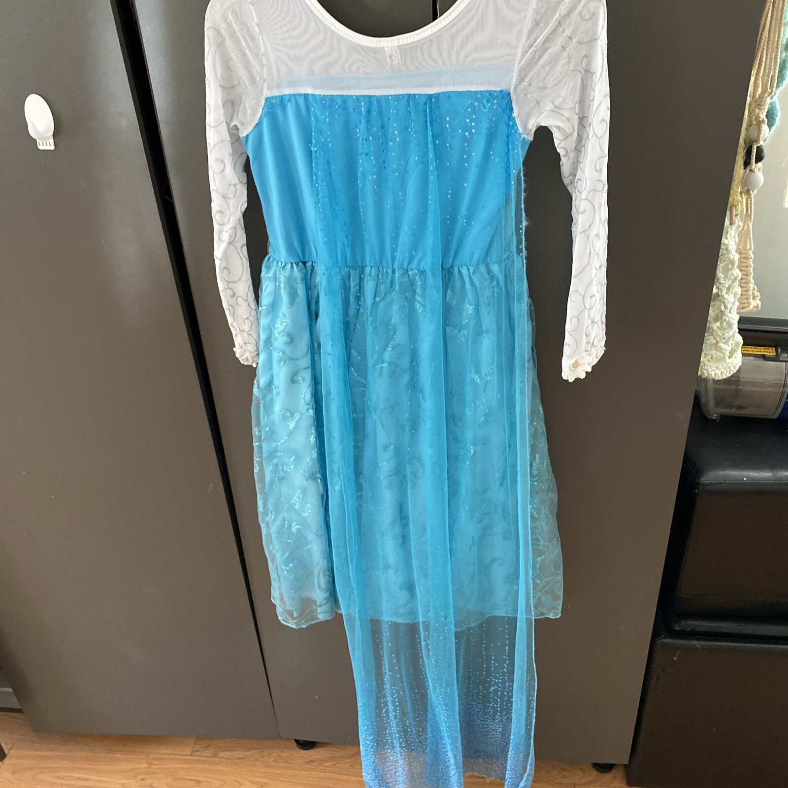 Picture 4 of 5
