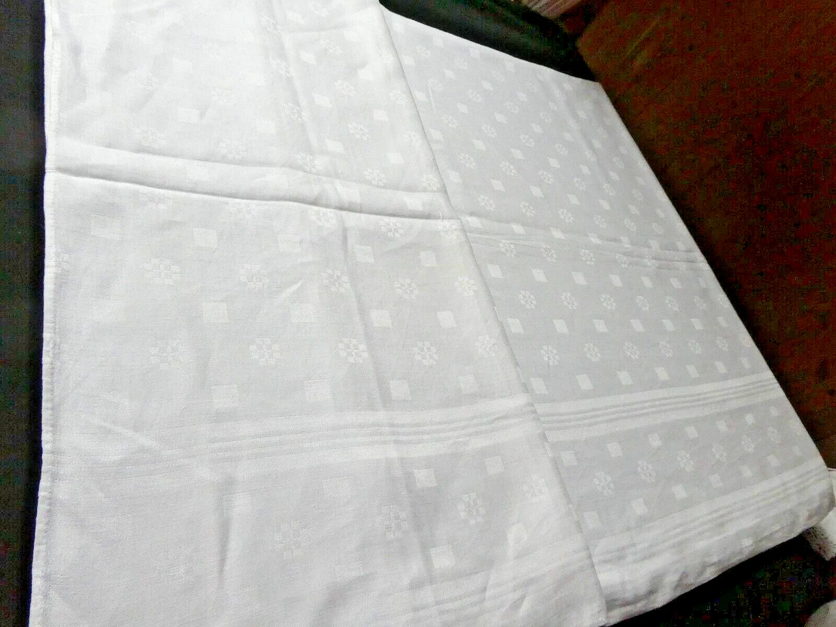 Grande nappe ancienne en damassé : 290 x 180 cms